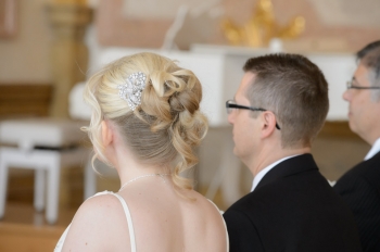 These Sparkling Anna Campbell Wedding Dresses Will Dazzle Any